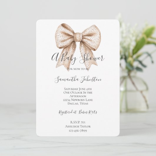Invitation Baby shower de cache blanc (Debout devant)