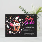 Invitation Baby shower de fille éditable de Muffin moderne (Debout devant)