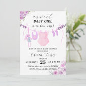 Invitation Baby shower de fille rose, violet ligne de linge (Debout devant)