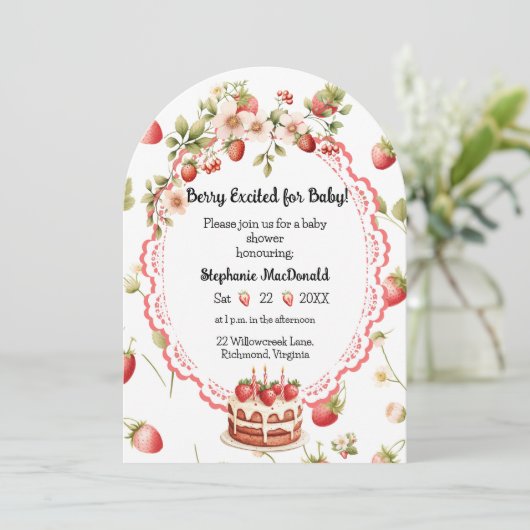 Invitation Baby shower de gâteau à la fraise (Debout devant)