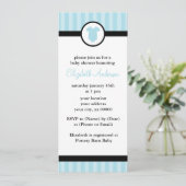 Invitation Baby shower de la tenue bleue (Debout devant)
