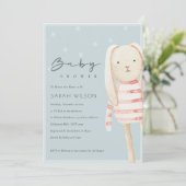 Invitation Baby shower de lapin gris rose (Debout devant)