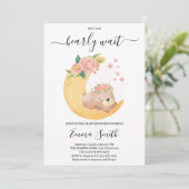 Invitation Baby shower de l'ours en tourbe rose (Debout devant)