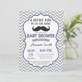Invitation Baby shower de moustache Navy Blue and (Debout devant)
