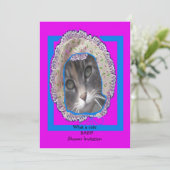 Invitation Baby shower de port de capot de chaton (Debout devant)