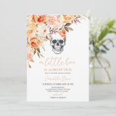 Invitation Baby shower d'Halloween crâne floral (Debout devant)