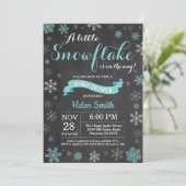 Invitation Baby shower d'hiver Aqua Snowflake Chalkboard (Debout devant)