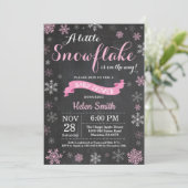 Invitation Baby shower d'hiver Pink Snowflake Chalkboard (Debout devant)
