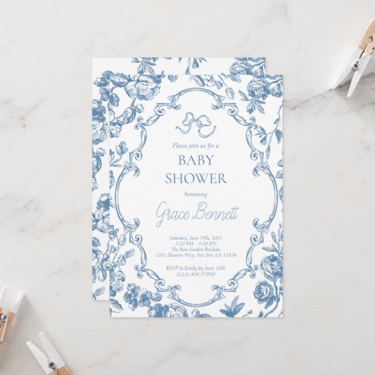 Invitation Baby shower Dusty Blue Toile de Jouy (Devant/Arrière en situation)