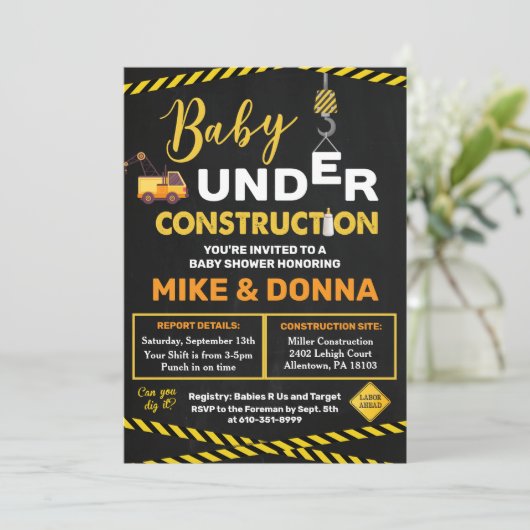 Invitation Baby shower en construction (Debout devant)