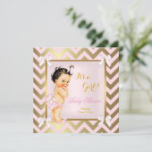 Invitation Baby Shower Fille Rose Or Chevron Brunette (Debout devant)
