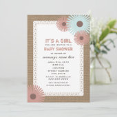 Invitation Baby shower floral inspiré par Burlap & (Debout devant)
