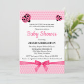 Invitation Baby shower Ladybug rose mignon (Debout devant)