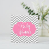 Invitation Baby shower moderne Chevron rose Grey Girl (Debout devant)