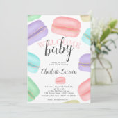 Invitation baby shower parties scintillant macarons français (Debout devant)