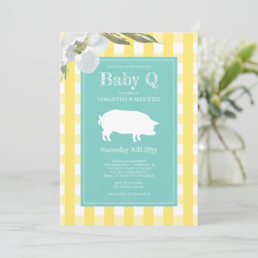 Invitation baby shower Q En vichy et cochon bébé (Debout devant)