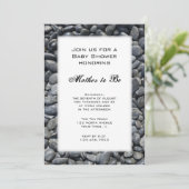 Invitation Baby shower Smooth Pebbles (Debout devant)