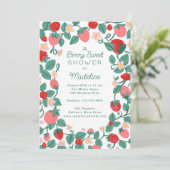 Invitation Baby shower sucré aux fraises illustré (Debout devant)
