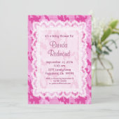 Invitation Baby shower V10 de dentelle de chamouflage rose de (Debout devant)