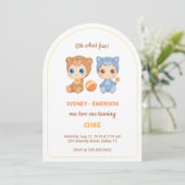 Invitation Baby Twins Premier Anniversaire Chat Bear Jumpsuit (Debout devant)