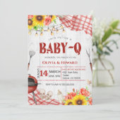 Invitation Backyard BBQ Baby Shower (Debout devant)