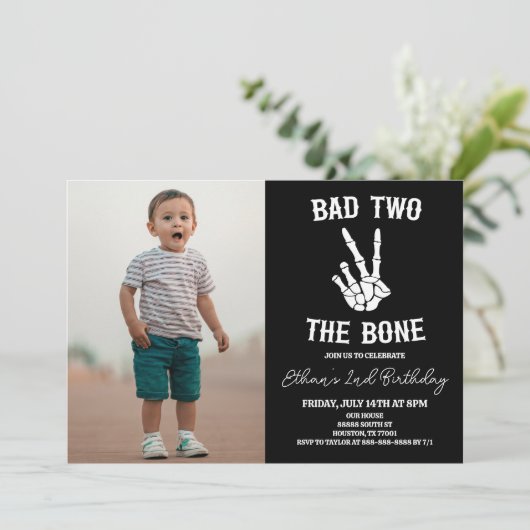 Invitation Bad Two The Bone Skeleton Photo 2e fête d'annivers (Debout devant)