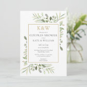 Invitation Bain de Couples Chic Monogramme de Feuillage en Or (Debout devant)
