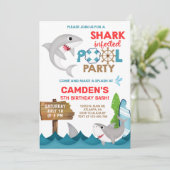 Invitation Bain de piscine infesté de requin, anniversaire ga (Debout devant)