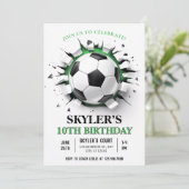 Invitation Balle de football percée 10e fête d'anniversaire (Debout devant)