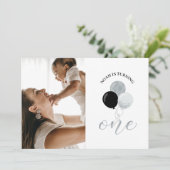 Invitation Ballons argenté et noir | Fête du 1er anniversaire (Debout devant)