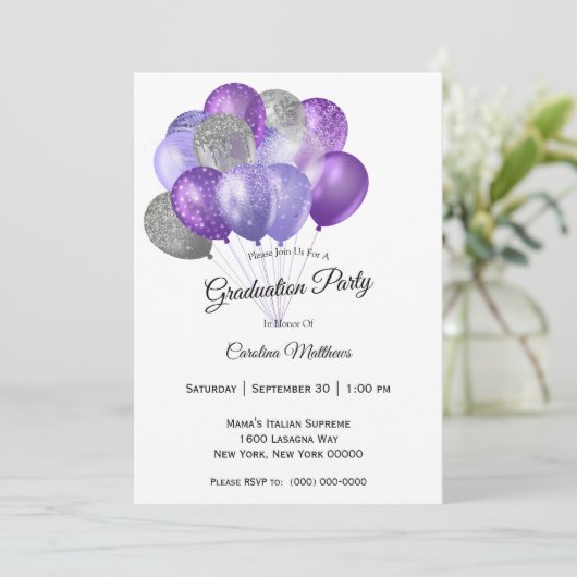 Invitation Ballons d'argent violet Graduation (Debout devant)