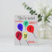 Invitation Ballons de fête surprise pour 50e anniversaire pou (Debout devant)