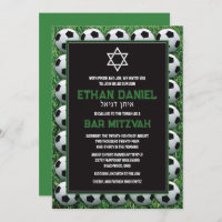 Ballons de football sur l'herbe Bar Mitzvah Invita