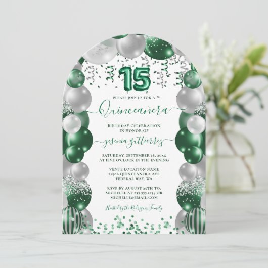 Invitation Balloon Quinceañera blanc vert (Debout devant)