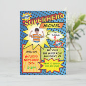Invitation Bande dessinée Superhero Photo Insertion fête d'an (Debout devant)