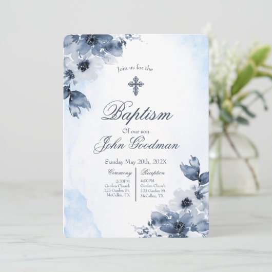 Invitation Baptême bleu pâle avec croix  (Debout devant)