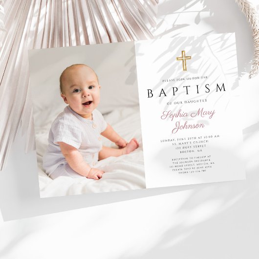 Invitation Baptême de fille avec croix de script rose moderne