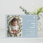 Invitation Baptême moderne Croix blanche Dusty Photo bleue (Debout devant)