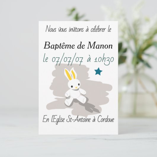 Invitation baptême petit lapin blanc (Debout devant)