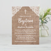 Invitation Baptême rustique et croix de dentelle blanche (Debout devant)
