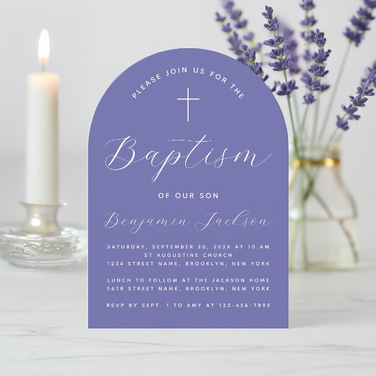 Invitation Baptême Violet Arc Simple Moderne Script & Croix
