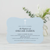 Invitation BAPTISME MODERNE Croix minimale simple bleu pâle g (Debout devant)