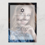 Invitation Bar Mitzvah ou Bat mitzvah| Superposition avec pho<br><div class="desc">Cette simple et élégante carte Bar ou Bat mitzvah présente votre photo personnelle sur le devant,  avec une superposition centrale qui contient toutes vos informations. Le texte est facilement personnalisable pour que vous puissiez changer le libellé en fonction de vos besoins.</div>