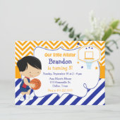 Invitation Basketball mignonne Black Cheveux garçon fête d'an (Debout devant)