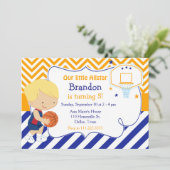 Invitation Basketball mignonne Blonde Boy Anniversaire (Debout devant)