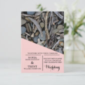 Invitation Beach Stones Driftwood Mariage (Debout devant)