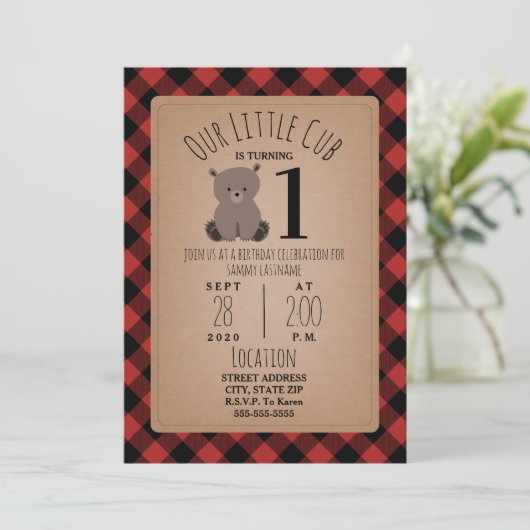 Invitation Bear Cub Lumberjack Plaid Anniversaire (Debout devant)