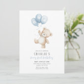 Invitation Beary First Blue Balloon Boy 1st Birthday Teddy (Debout devant)