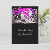 INVITATION BEAUTÉ ÉLÉGANTE / FEMME AVEC BOW ROSE ET FLEURS (Debout devant)