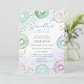 Invitation Bébé Arc-en-ciel Gâteau Donut (Debout devant)